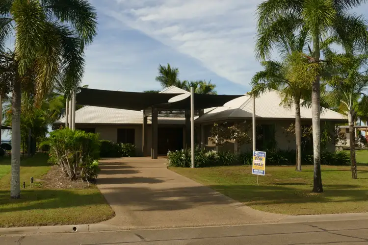 109 Keith Williams Drive, Cardwell QLD 4849