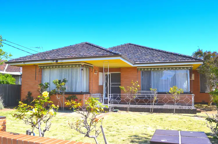 Second view of Homely house listing, 16 Keamy Ave, Cheltenham VIC 3192