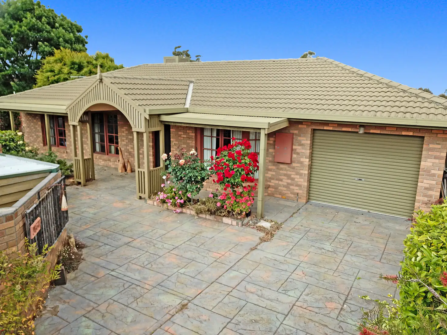 Main view of Homely unit listing, Unit 2/32 Moonlight St, Stawell VIC 3380