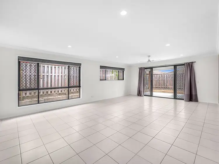 Fifth view of Homely house listing, 22 Flametree Cres, Berrinba QLD 4117