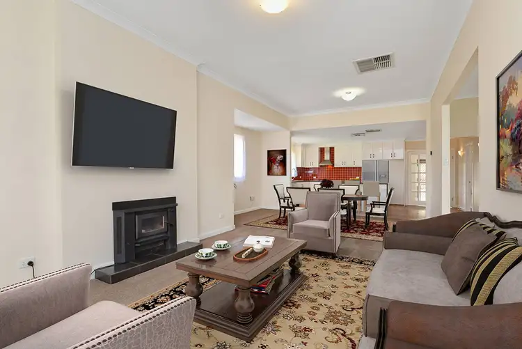 Fifth view of Homely house listing, 275 Dow Ave, Birdwoodton VIC 3505