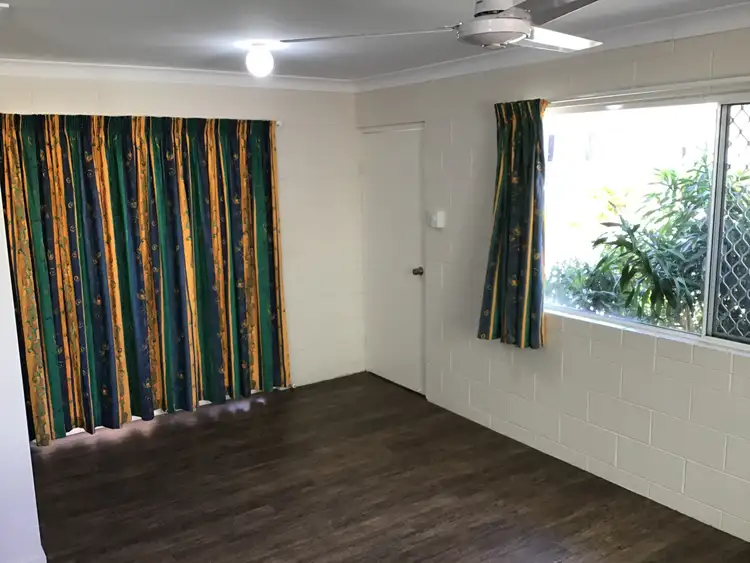 Fourth view of Homely unit listing, Unit 4/42 Surrey St, Hyde Park QLD 4812