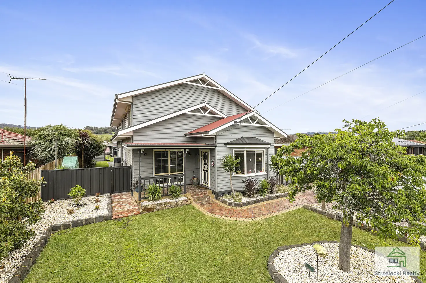 Main view of Homely house listing, 33 Kitchener St, Trafalgar VIC 3824