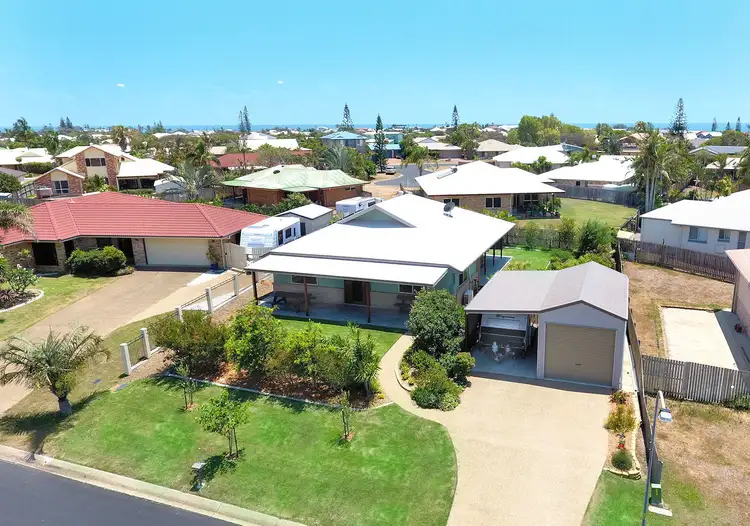 15 Solander St, Bargara QLD 4670
