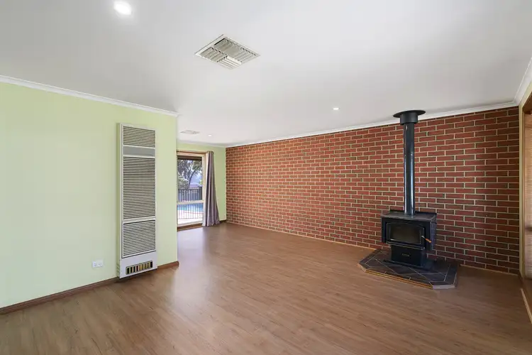 Fourth view of Homely house listing, 19 Elmslie Cct, West Wodonga VIC 3690