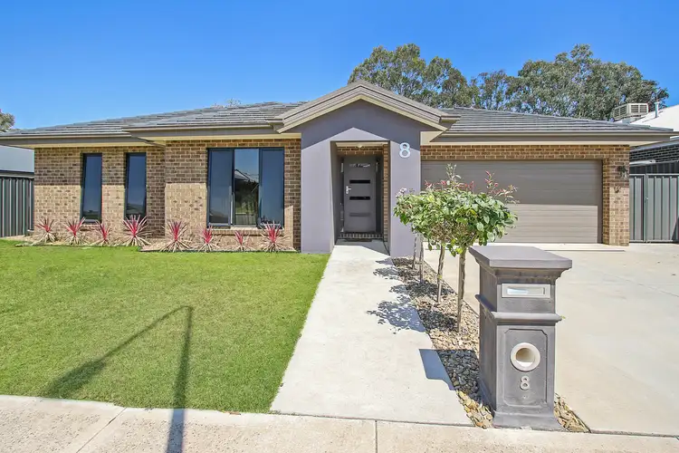 8 Stockyard Way, Thurgoona NSW 2640
