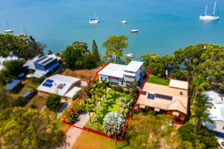 126 Western Rd, Macleay Island QLD 4184