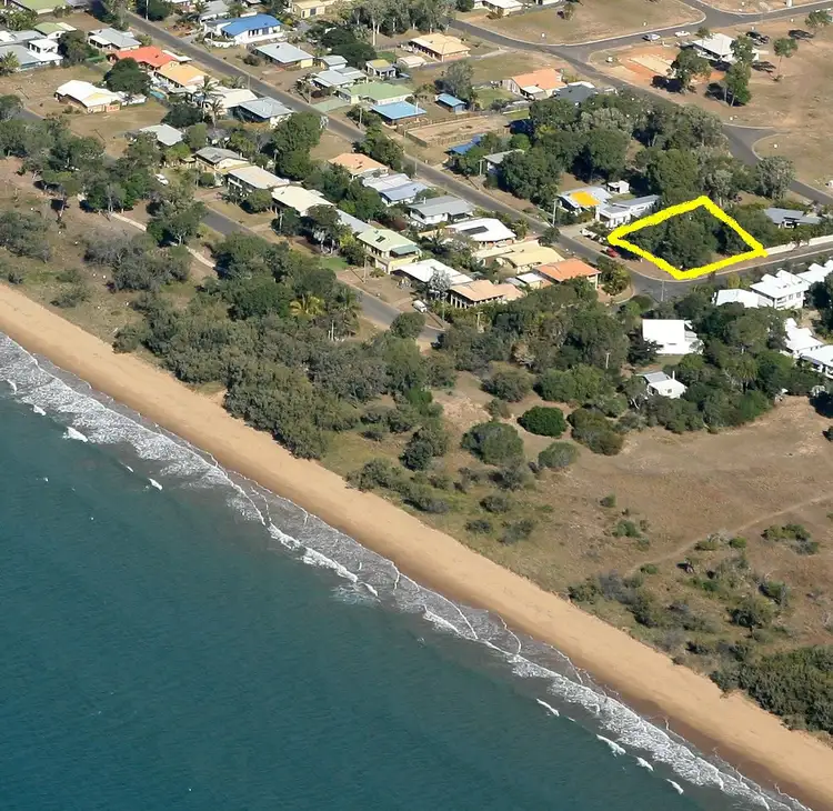 35 Palm Court, Moore Park Beach QLD 4670