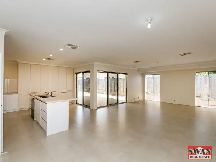 Fifth view of Homely house listing, 2 Traviata Cres, The Vines WA 6069