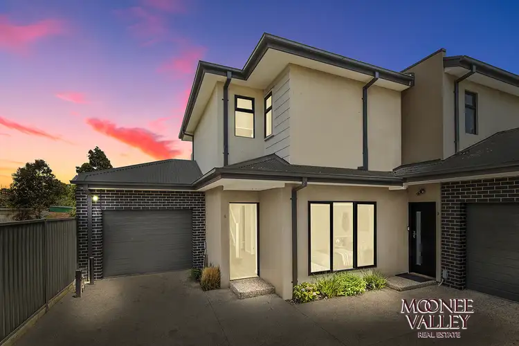 Main view of Homely townhouse listing, 4/83 Cypress Avenue, Brooklyn VIC 3012