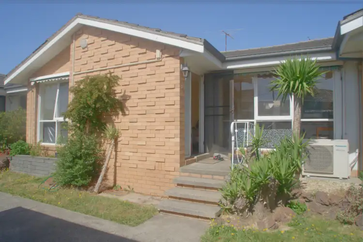 Main view of Homely unit listing, Unit 2/9 Kenilworth Pde, Ivanhoe VIC 3079