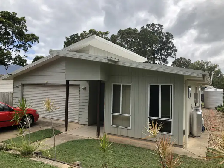 4-6 Kevin St, Macleay Island QLD 4184