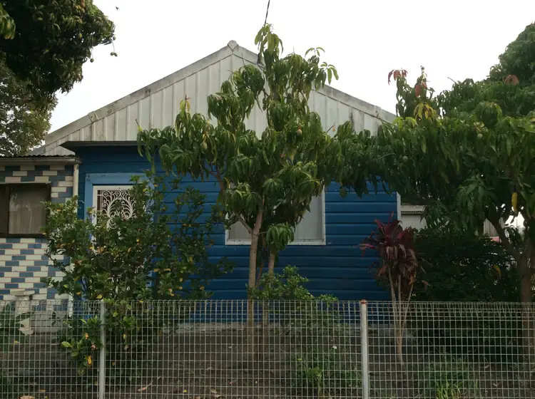 4 Mounter St, Mayfield East NSW 2304