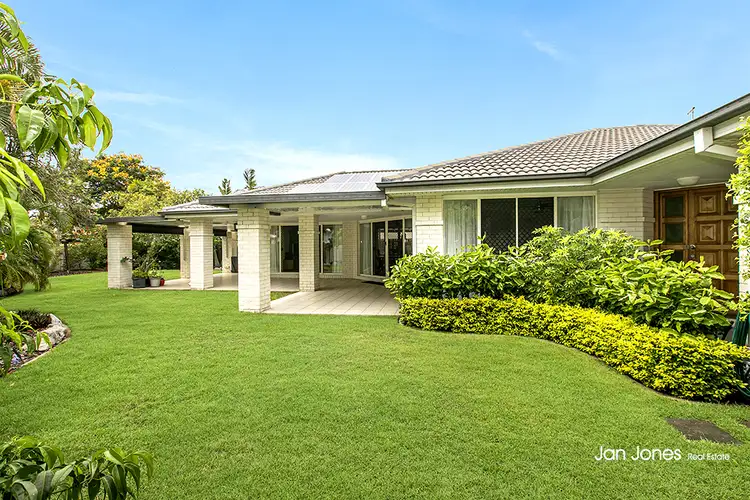15 Mariner Ct, Newport QLD 4020