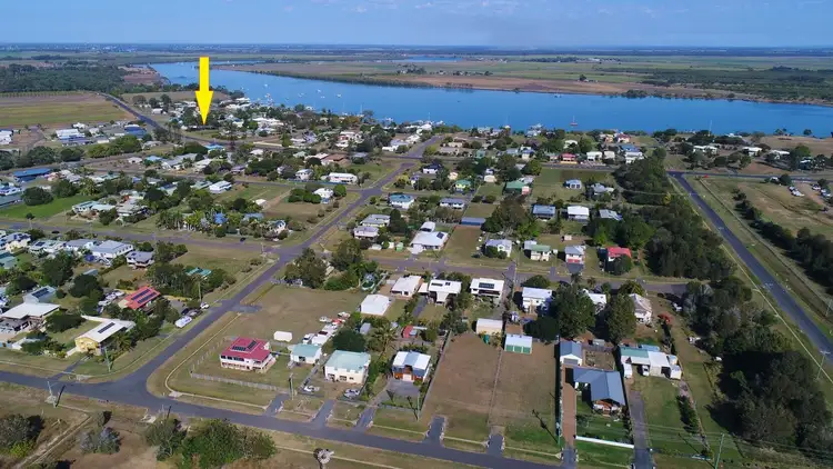 36 Powers St, Burnett Heads QLD 4670