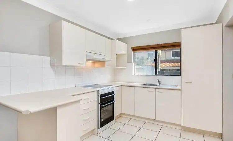 Unit 2/34 Point Cartwright Dr, Buddina QLD 4575