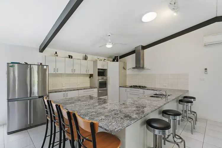 Sixth view of Homely house listing, 2 Caroline Ct, Burrum River QLD 4659