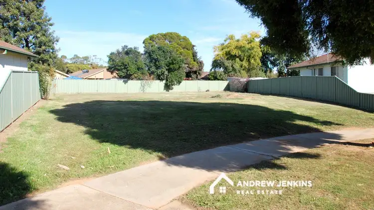 5 Cedar Ct, Cobram VIC 3644
