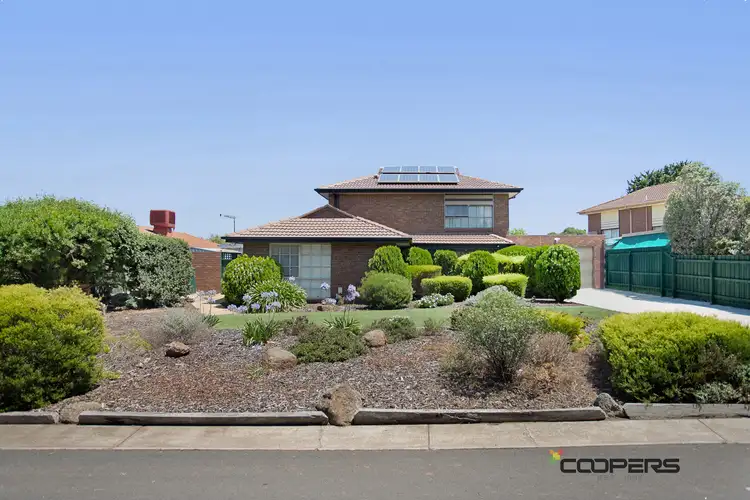 4 Mircella Pl, Melton West VIC 3337