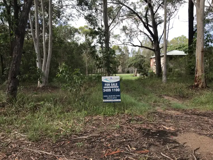 3 Woomera St, Russell Island QLD 4184