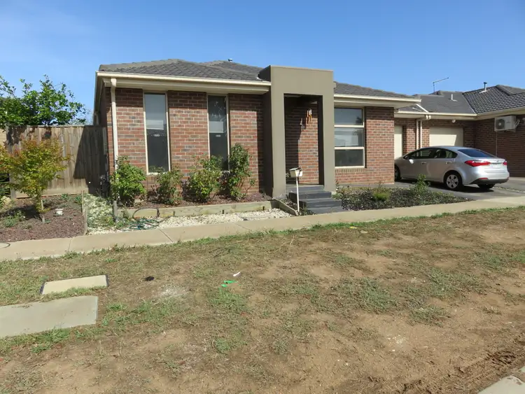 19 Leuca Ave, Brookfield VIC 3338