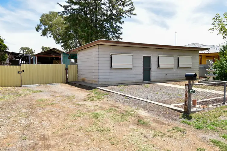 27 Kirndeen St, Culcairn NSW 2660