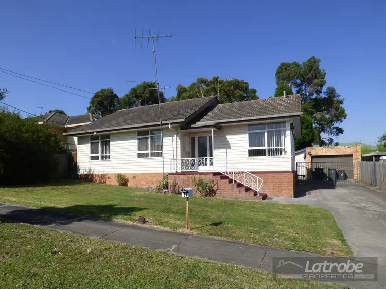 11 Eastleigh Ct, Newborough VIC 3825