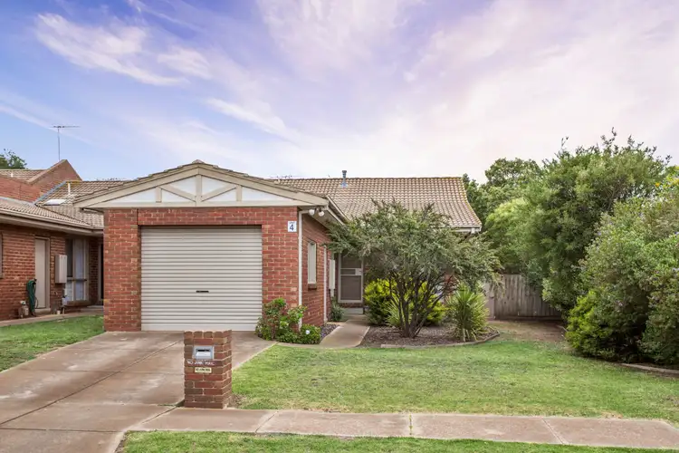 Unit 4/46 Centenary Avenue, Kurunjang VIC 3337