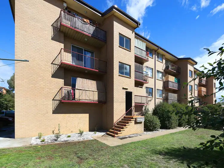 Main view of Homely unit listing, Unit 4/104 Henderson Rd, Queanbeyan NSW 2620