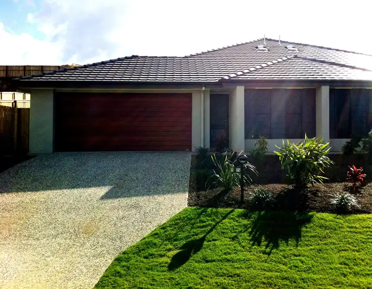 Unit 2/25 Hadrian Cres, Pacific Pines QLD 4211