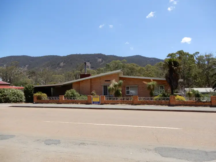 31 Stuart Street, Melrose SA 5483