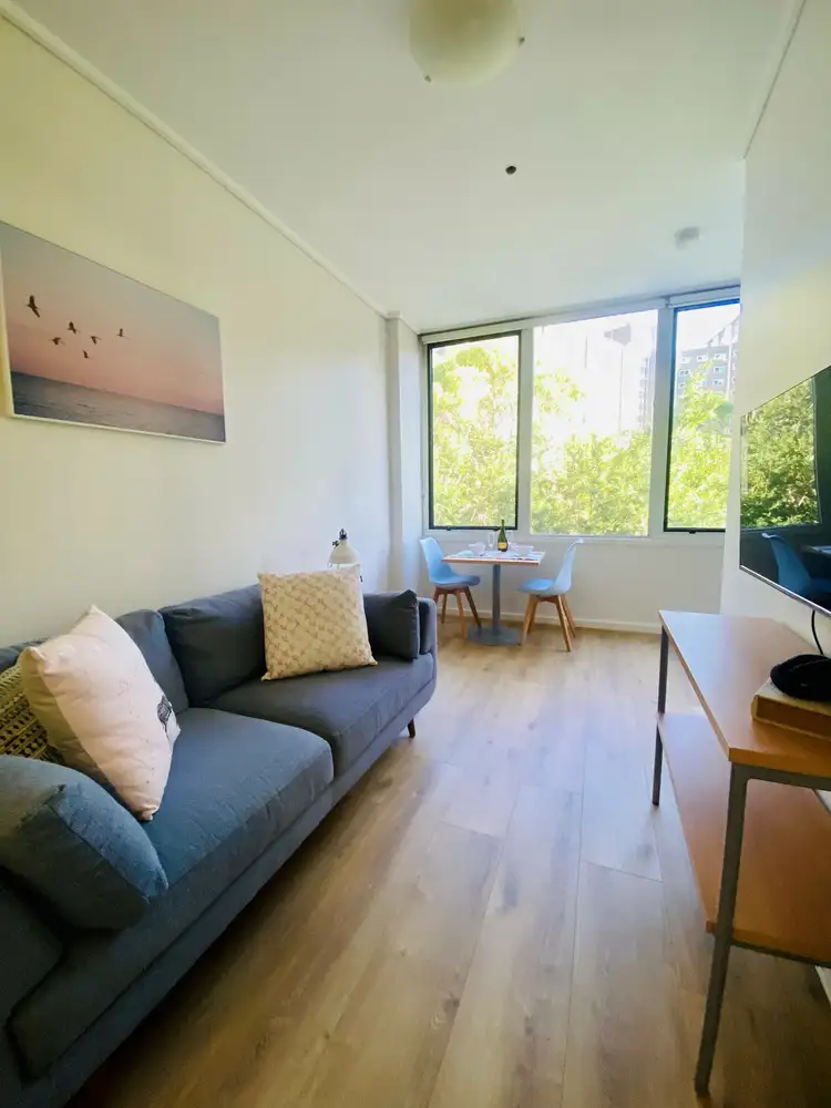 1116/570 Lygon Street, Carlton VIC 3053