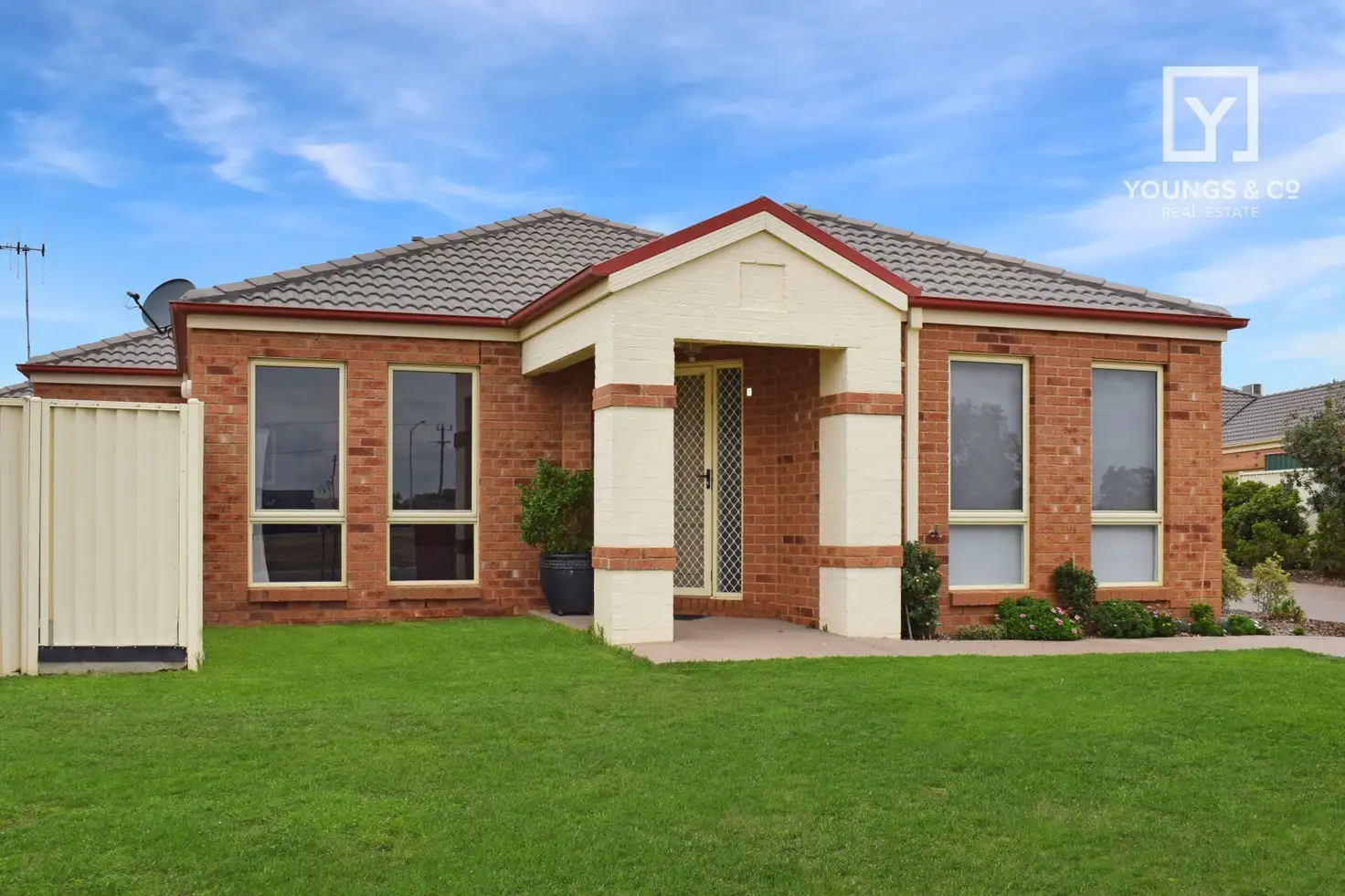 Main view of Homely townhouse listing, Unit 1/1-3 Charles St, Mooroopna VIC 3629