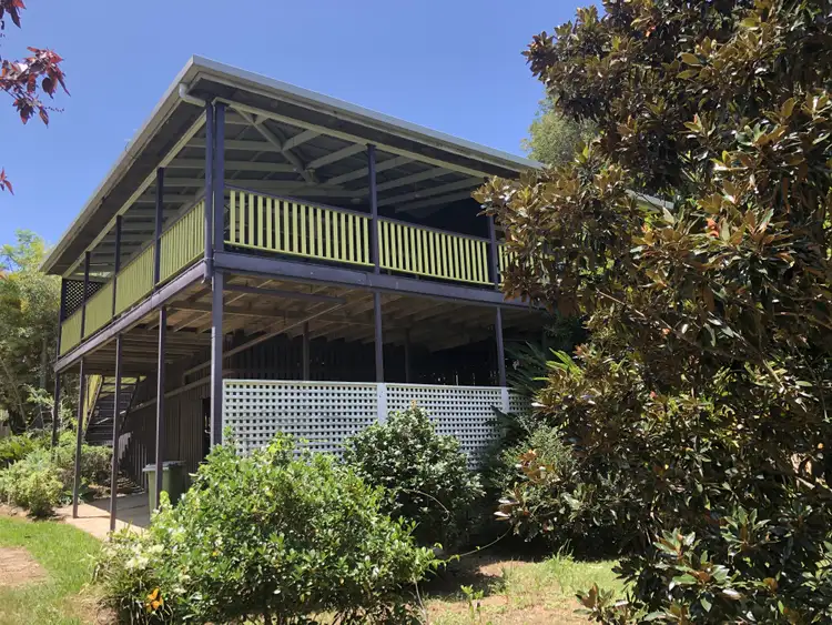 64 Charles Tce, Macleay Island QLD 4184
