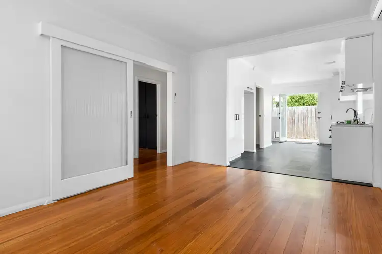 Fifth view of Homely unit listing, Unit 2/27 Plummer Rd, Mentone VIC 3194