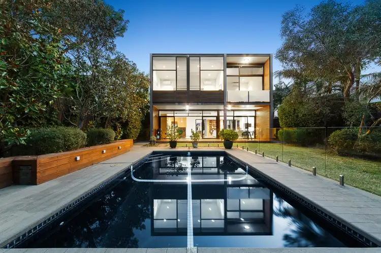7 Orchard St, Brighton VIC 3186