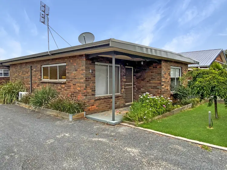 Main view of Homely unit listing, Unit 4/11 Franklin St, Stawell VIC 3380