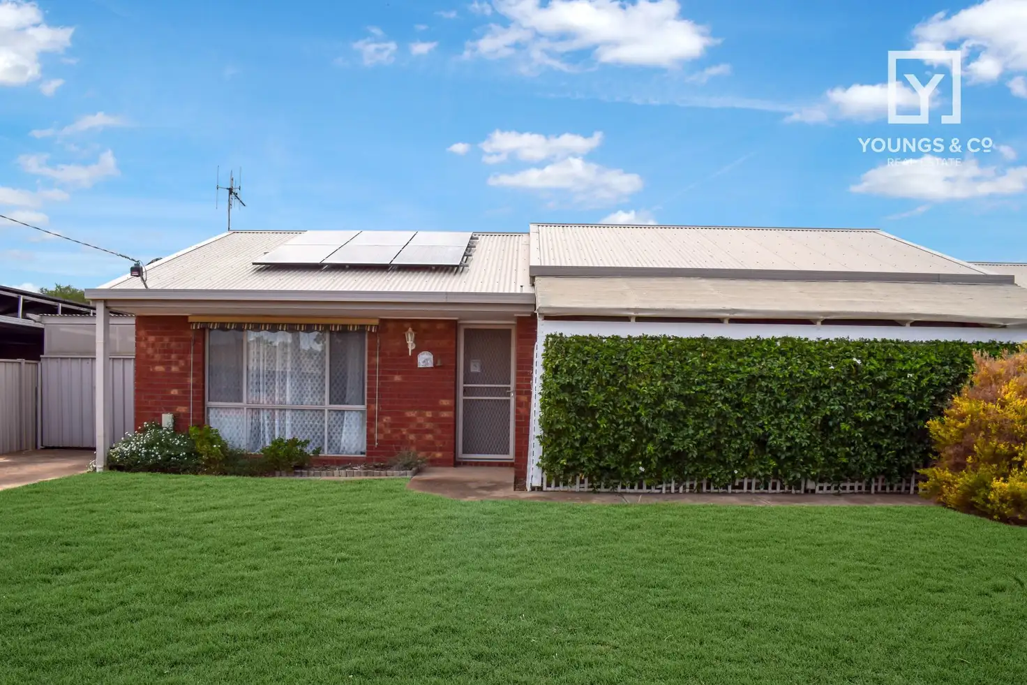 Main view of Homely unit listing, Unit 2/15 Gerrish Ct, Mooroopna VIC 3629