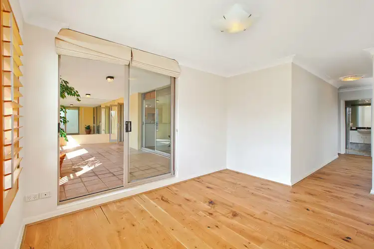 Third view of Homely apartment listing, 8/23-29 Bourke Street, Woolloomooloo NSW 2011