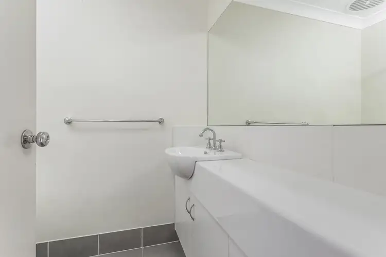 Fifth view of Homely unit listing, Unit 46/48-54 Fleet Dr, Kippa-ring QLD 4021