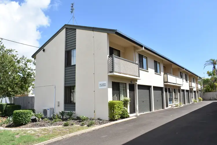 Unit 1/10 Mckean Rd, Scarness QLD 4655