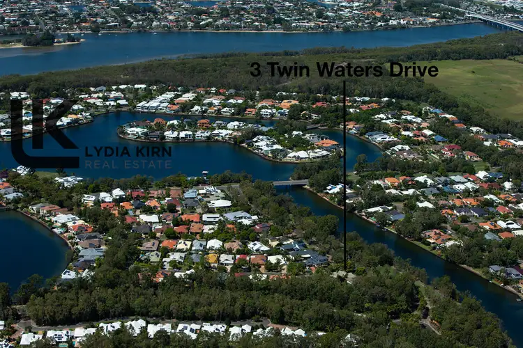 3 Twin Waters Dr, Twin Waters QLD 4564