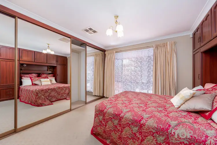 Fourth view of Homely house listing, 10 Saffron Court, Riverton WA 6148