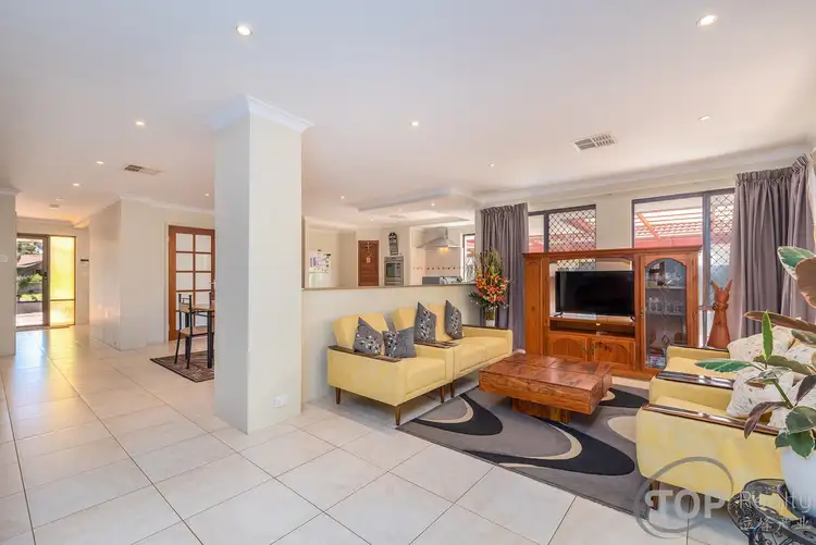 Seventh view of Homely house listing, 10 Saffron Court, Riverton WA 6148
