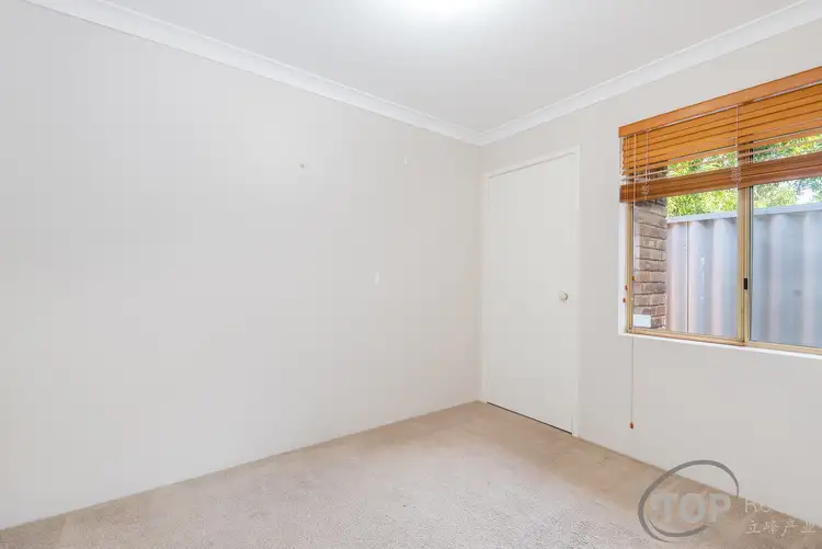 Sixth view of Homely house listing, 4 Lythe Place, Willetton WA 6155