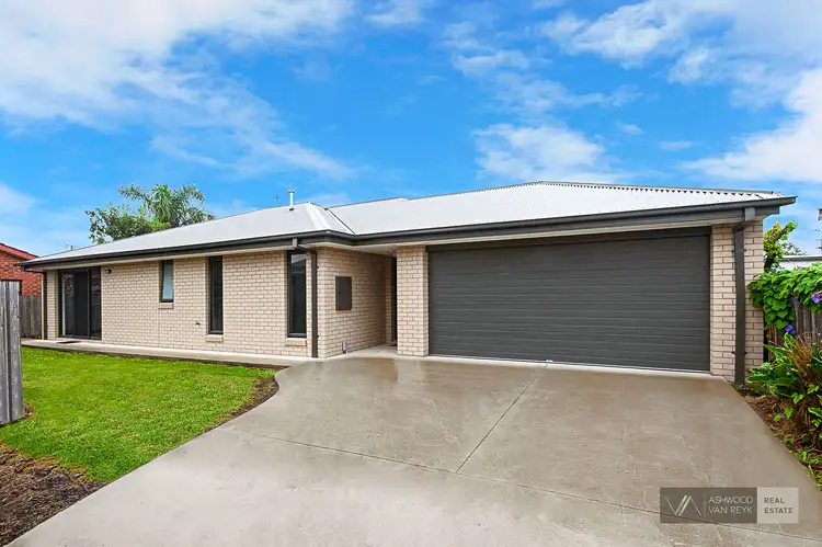 Main view of Homely townhouse listing, 15B Hodgson St, Bairnsdale VIC 3875