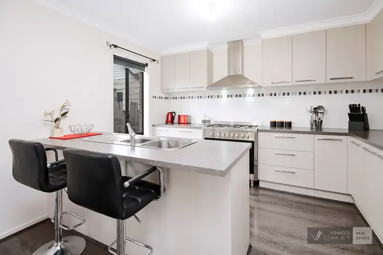 Second view of Homely townhouse listing, 15B Hodgson St, Bairnsdale VIC 3875