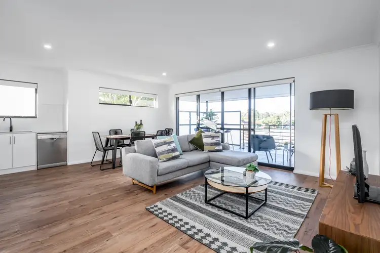 6/17 Dorchester Ave, Warwick WA 6024