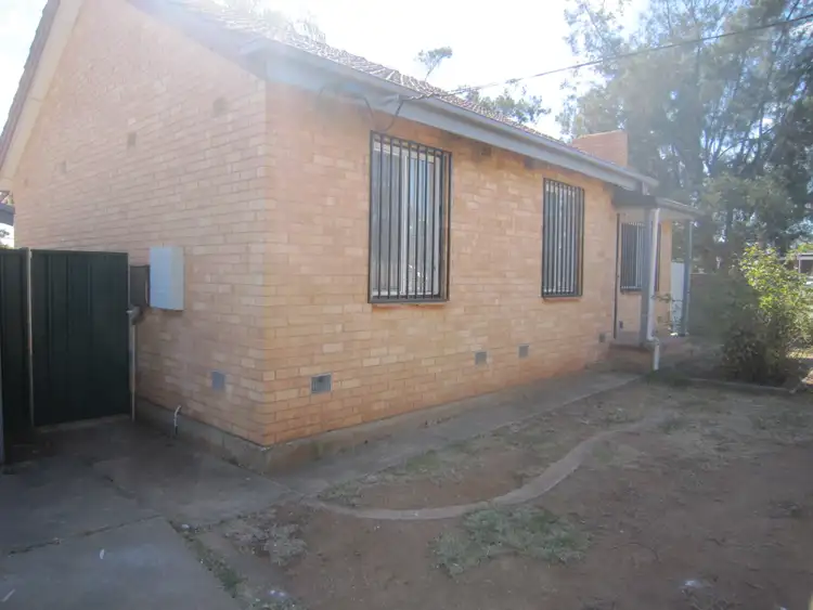 8 Fordingbridge Rd, Davoren Park SA 5113