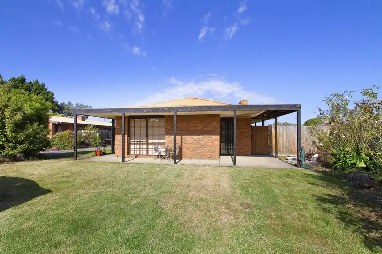 Second view of Homely house listing, 5 Christensen Close, Traralgon VIC 3844